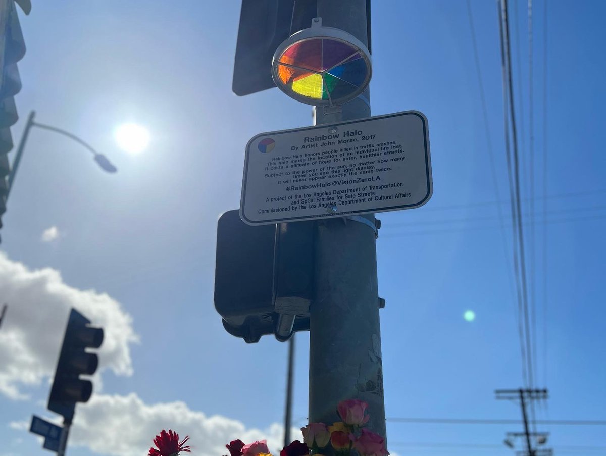 LosAngelesWalks's tweet photo. Yesterday, we put up a #RainbowHalo 🌈 for Chyna &amp; Baby Ikey, killed by reckless driving. Like too many LA Black mothers of crash victims, Chyna's mom, Jasmine, fights 2 fronts: reckless driving + justice system that failed to serve her w/ dignity &amp; compassion. #VisionZeroLA https://t.co/9342ExceOy