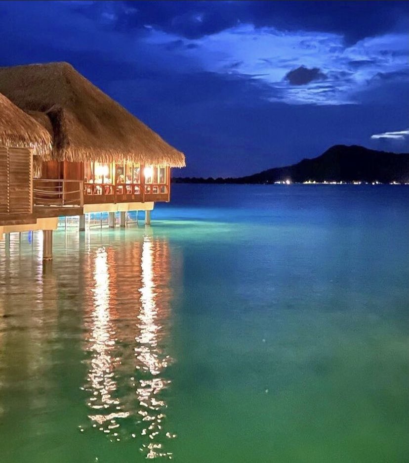 W0rld2026's tweet photo. Bora bora by night https://t.co/vIFkL5C2Db