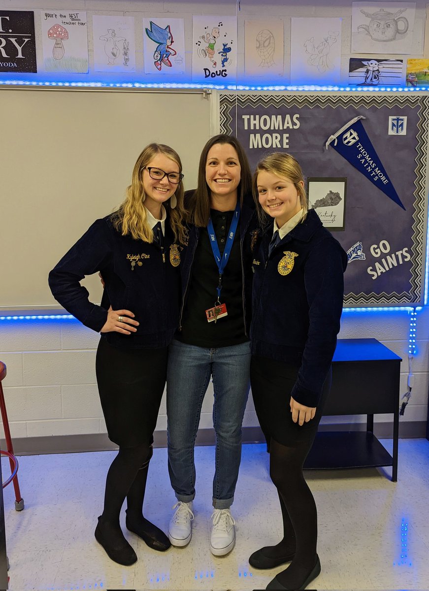 paiger_major's tweet photo. Thank you @PendletonCoFFA for allowing me to be an honorary member today in my dad's 76-77 FFA President's jacket and for the delicious lunch you served the staff! https://t.co/EakHOYNSyR