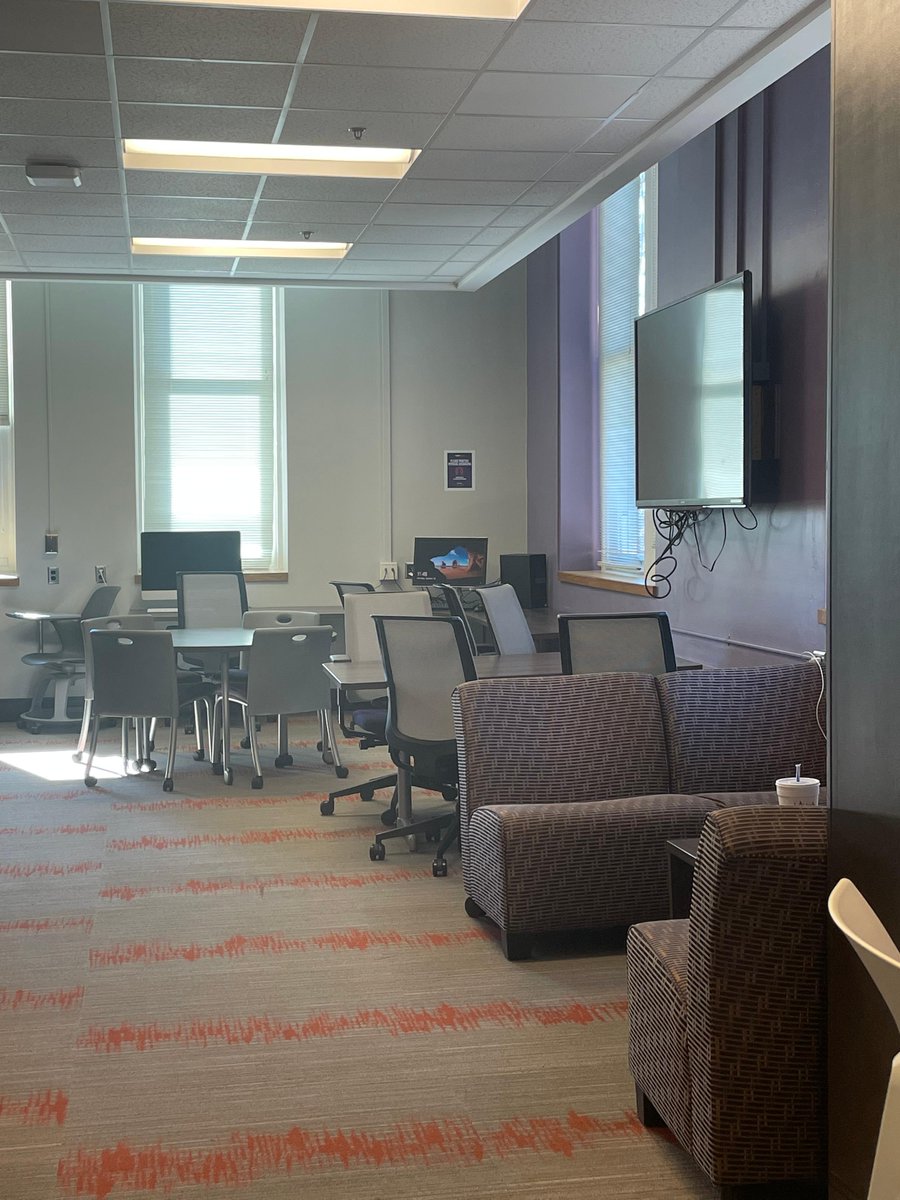 Did you know The Education Media Center and Digital Media Learning Lab has many areas where you can study?  This is just one of many.  Come visit to use this space  and take advantage of our many resources.
