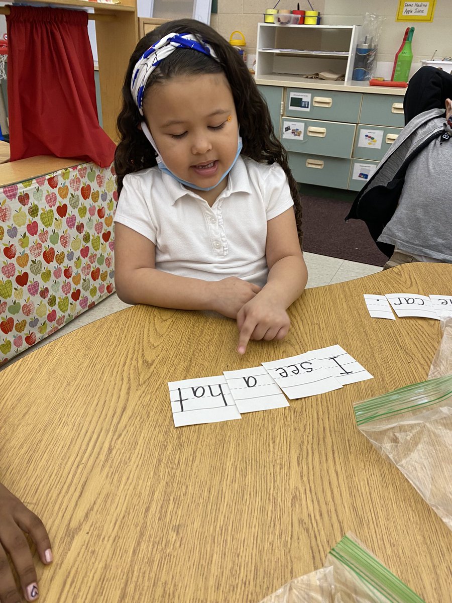 kimsw2871's tweet photo. JMFECLC kiddos making progress every day in tutoring and I couldn’t be more proud!! 💚 #togetherwecan @jmfeclc #juntospodemos @LB_SchooIs https://t.co/zaKBdn4ZMI