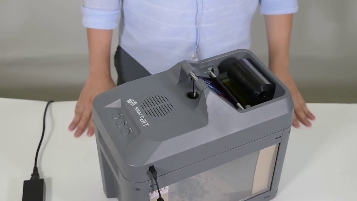 AhearnSoper's tweet image. The @IDPCard Smart BIT Ribbon Shredder efficiently and quickly destroys used ID card printer ribbons. The confidential data that is printed onto an ID card is retained on the ribbon which is visible for anyone to see. bit.ly/2TmoyJk #IDP #SmartBit