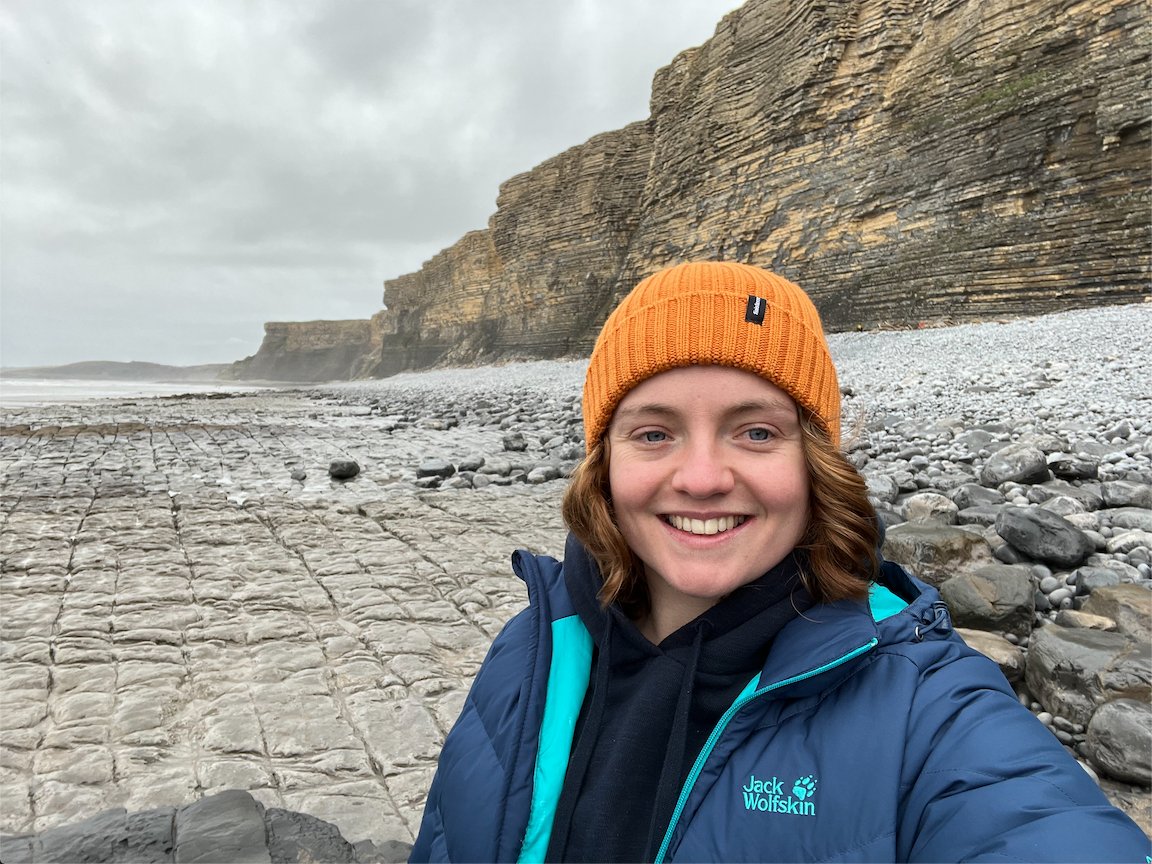 Another big well done to Dr Sophie Cox, post-doc @CU_EARTH, who won our Ramsay Medal for best publication arising from a PhD project. The paper on shear zone development in serpentinized mantle & strength of transform faults can be found here: doi.org/10.1029/2020JB… Congrats🥳