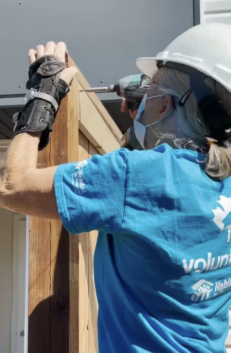 HFHSouthernAB's tweet photo. In general, women make up 50 percent of Habitat for Humanity’s volunteer force. Yet, they account for less than 15 percent of workers on the construction site. Thank you to all our female construction volunteers for changing this space.

#WeBuildHome https://t.co/joTRrIhhLV