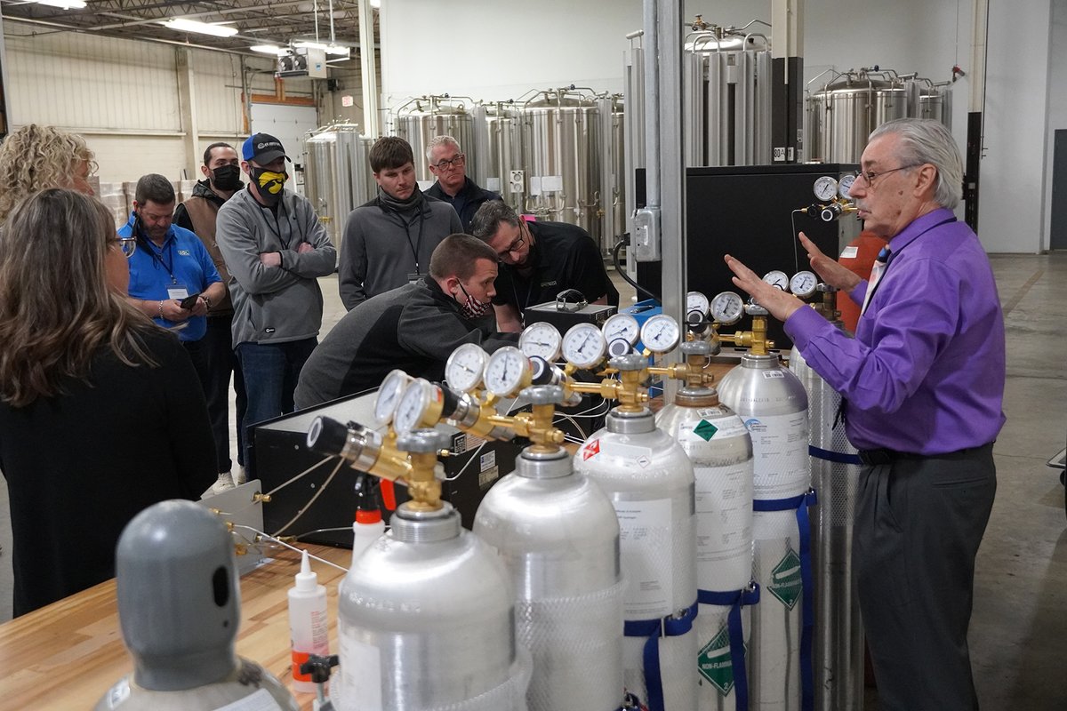 cyltec's tweet photo. Students at the Spec Gas Training Seminar got a special treat this week by being the 1st group to see the new training #lab. Designed as a teaching tool by Ray Borzio &amp; Greg Lewis, the lab contains vital instruments that can measure &amp; calibrate high purity #specialtygases. https://t.co/QbVXSjDHTm