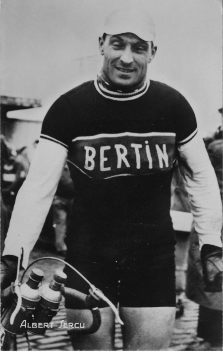 LucienPrudence's tweet photo. Albert Sercu, vainqueur  en 1947 du Circuit Het Volk (comme s'appelait alors l'épreuve aujourd'hui baptisée Omloop Het Nieuwsblad) https://t.co/jfMja3skbz