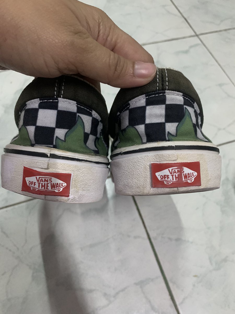 below_shoes's tweet photo. Size 42 
- 1200 ส่ง 30 ค่ะ
#รองเท้ามือสองของแท้ 
#รองเท้ามือสอง 
#ส่งต่อรองเท้ามือสอง 
#ส่งต่อเสื้อผ้ามือ2 
#ส่งต่อเสื้อผ้ามือสอง #vansofthewall https://t.co/zix4Q2AIEc