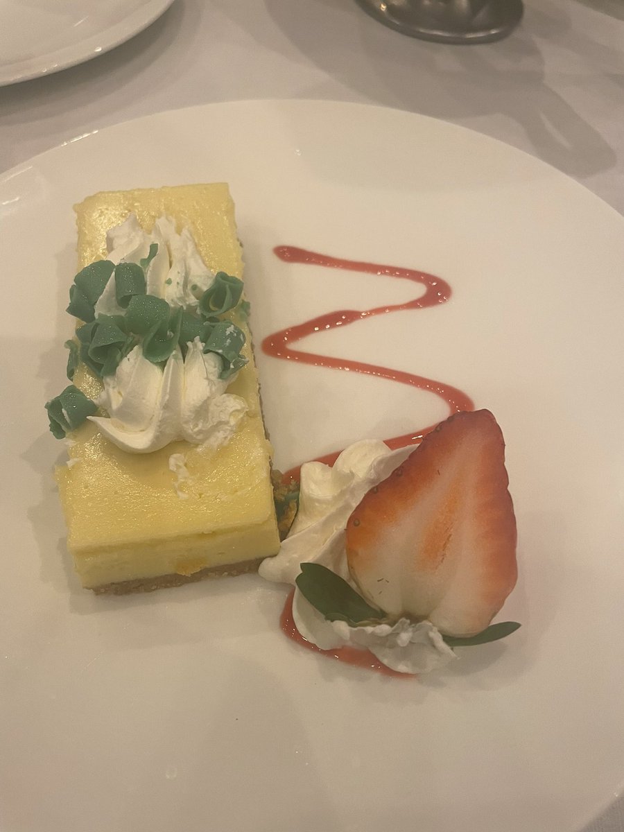 ReALmb's tweet photo. Dessert is Served !! @FL_Homeless #FCEHConference Thank You ๐๐พ https://t.co/tPl6H9PXK5