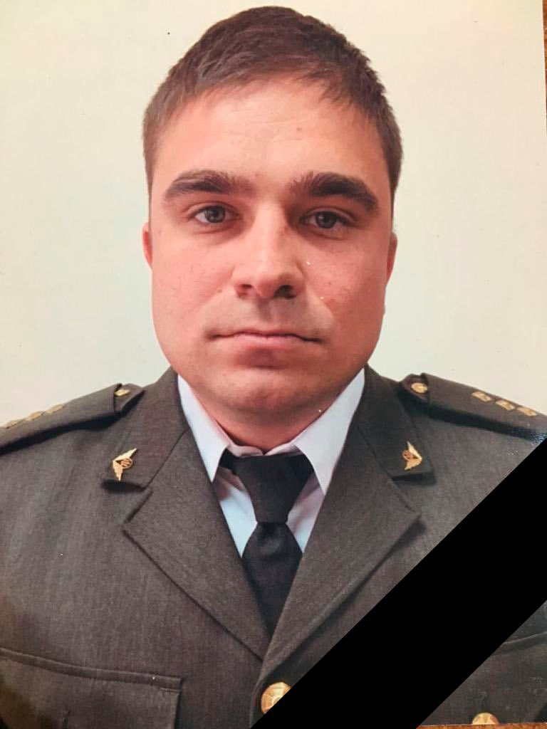 IAPonomarenko's tweet image. Lieutenant Igor Demischuk of 🇺🇦Ukraine’s 95th Airborne Brigade.
Killed in action in Donbas on February 21.
He was 29.