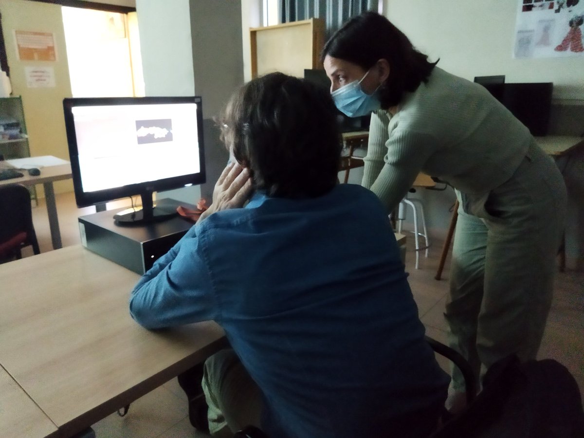 lenguae_CFIEVA's tweet photo. En la @EArteValladolid los docentes mejoran en edición de vídeo gracias a la explicación y los clicks de @SanCamino 💫, el software de #adobeAfter y su propia imaginación
🔹efectos visuales innumerables
🔹imágenes animadas...
y más!
@AdobeES @cfievalladolid #FormacionCyL #TiCyL https://t.co/AplwrQvLQT