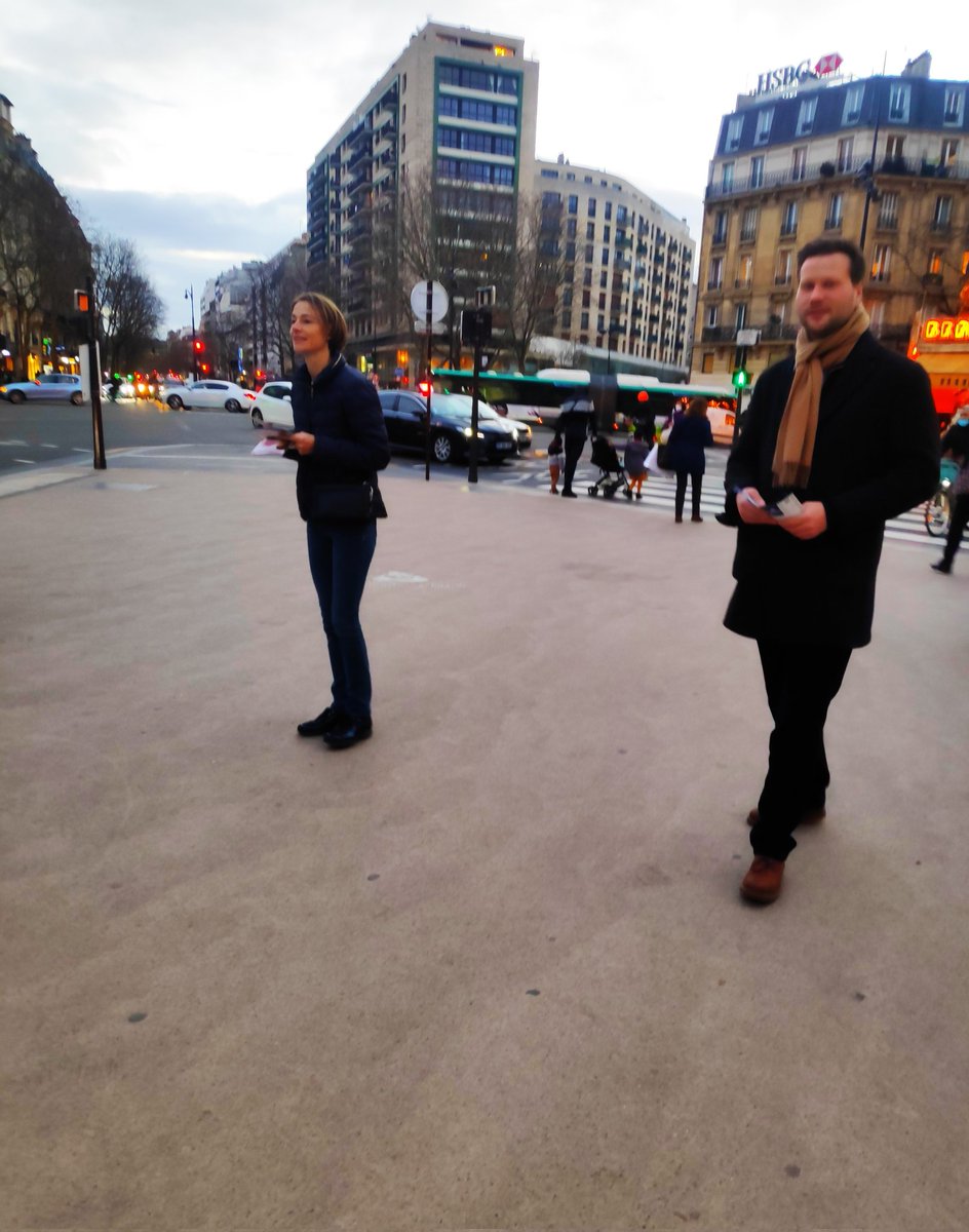 FranckLC's tweet photo. Encore une excellente journée pour @ReconqueteXiv - @ReconqueteParis avec des rencontres sur le marchés et dans les rues du #14e du matin au soir! Des #Quatorziens de plus en plus sensibles aux propositions de @ZemmourEric - @Reconquete2022 !
#Zemmour2emeTour 
#500Parrainages https://t.co/ralnsyQgOk