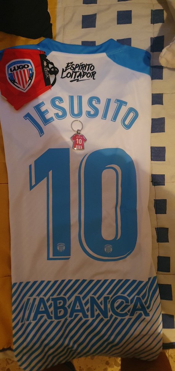 Camiseta, mascarilla, llavero... creo que cuando empezó esto, no imaginé  que este pedazo de equipo comandado por padrexao @AleXao_FCB y por "un Juancho ejemplar" <a href="/Uniq_Juan/">Uniq_Juan</a> llegase a tener estos detallazos, muchísimas gracias chicos!! ❤🤗
