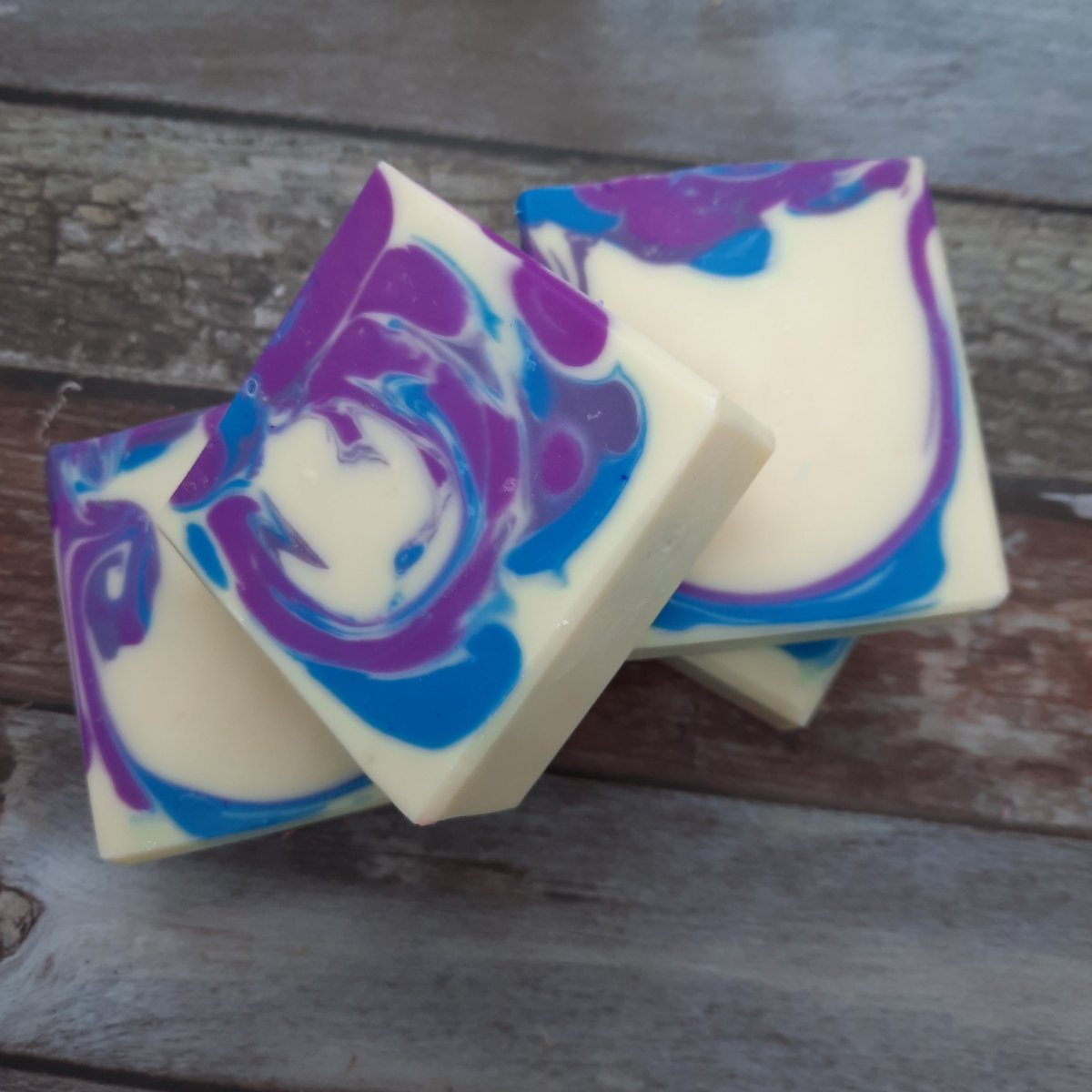 WitchWorksCo's tweet photo. Beautiful artisan soaps are available now! Stay tuned for new varieties as our soap witch will be working hard to bring them to you! 
Comment some of your favorite scents below https://t.co/22wkxVxCah