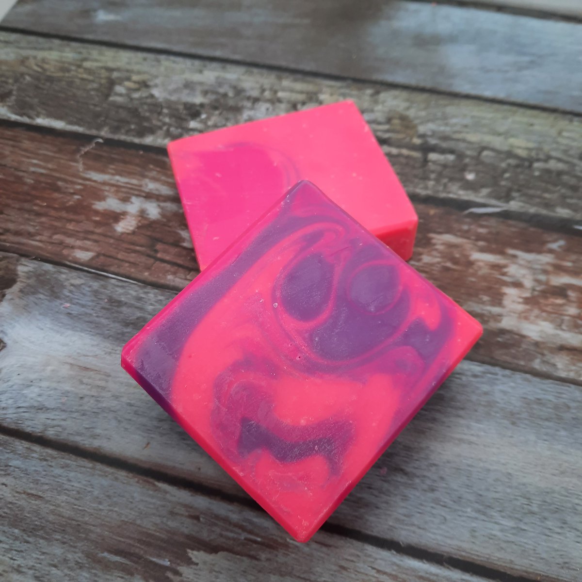 Beautiful artisan soaps are available now! Stay tuned for new varieties as our soap witch will be working hard to bring them to you! 
Comment some of your favorite scents below