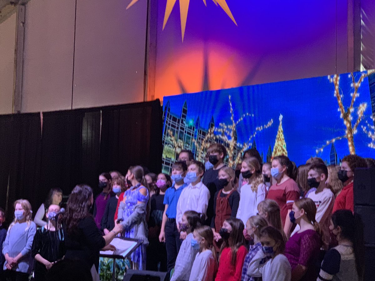 SVMSRA (@svmsra) on Twitter photo The choir at Christkindlemart! The choir at Christkindlemart!