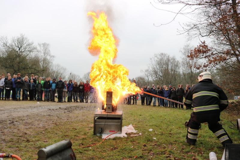 Ben je staflid of plus scout en wil je tijdens de HIT je EHBO en BHV certificaat halen? Schrijf je dan nu snel in voor het EHBO-BHV kamp ! (misschien wil je werkgever of scoutinggroep het zelfs wel betalen?!?)