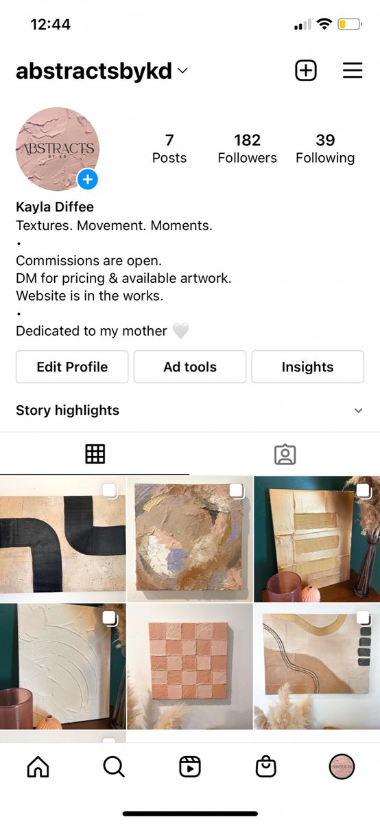 KayKellogg's tweet photo. Started an art page on Instagram 🥰 give me a follow if you’re into that sorta thing 🤍@abstractsbyKD https://t.co/HpkeWoOiX8