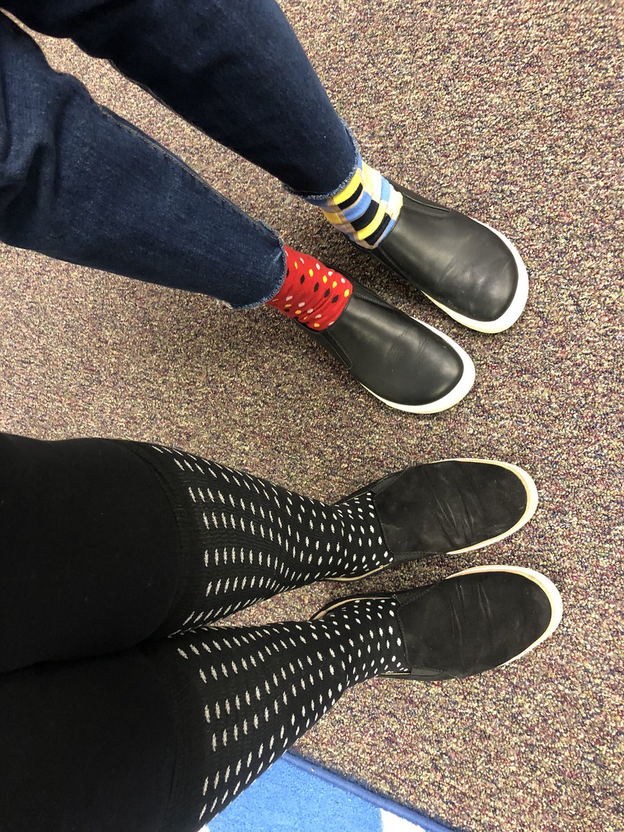 HouseOakander's tweet photo. Crazy Sock Day
@LakeAgassizGFPS
#reFreshFebruary22
#WeAreOankander https://t.co/ewC9LSEAmE