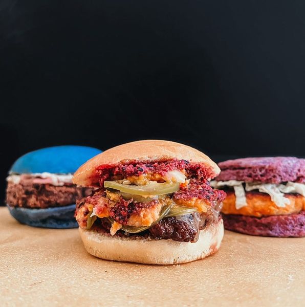 It's the season of new food trucks making their debut and Slide Street Co. is no exception!

Offering slider-sized burgers + bites with a colorful twist, you can catch their first pop-up this Friday, February 25th at Fork Food Lab from 5pm-9pm. 

📸 IG: slidestreetco

#portlandme