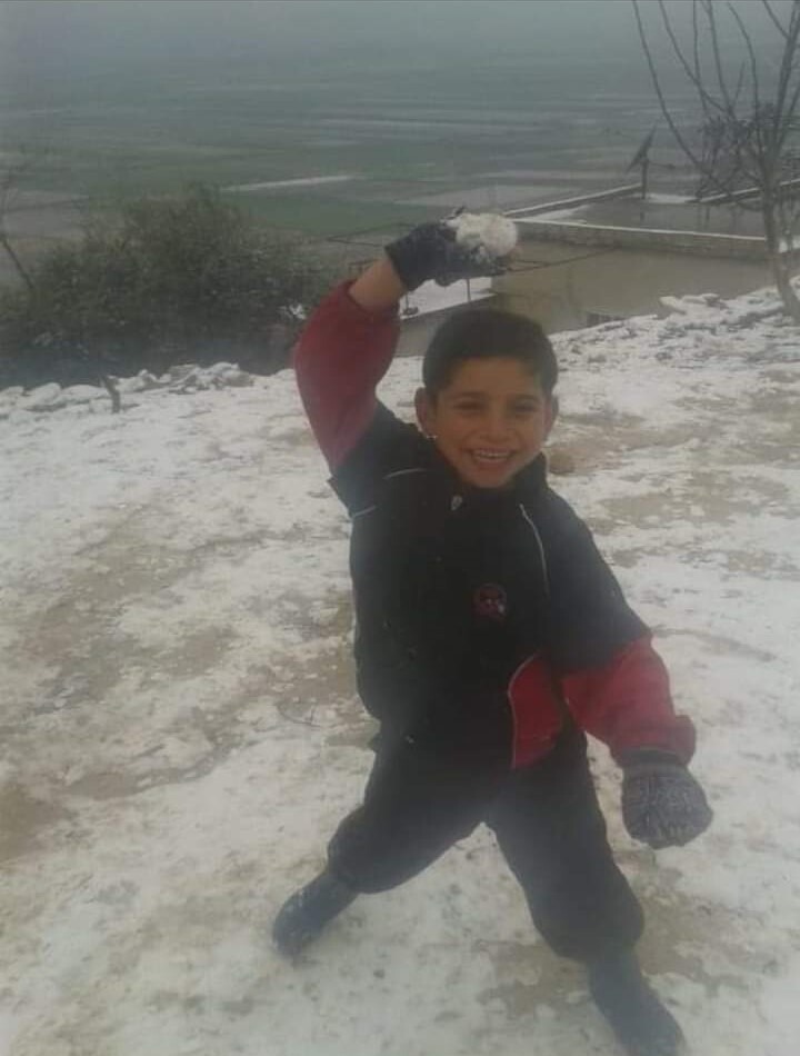 SyriaCivilDef's tweet photo. Shadi is a little boy who was killed yesterday by an explosion of war remnants from the regime and Russian bombings in #Edown village, west of #Idlib. Shadi's innocent smile has turned into tears and blood.
We extend our deepest condolences to his family.
#WhiteHelmets https://t.co/MZZnflZw5c