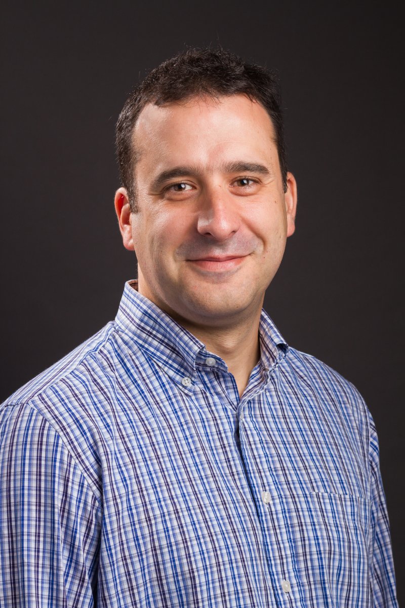 Yale Pathology (@yalepathology) on Twitter photo Congratulations Carlos Fernández-Hernando, PhD, Professor of Comparative Medicine & Pathology <a href="/YalePathology/">Yale Pathology</a>, the new Director of the <a href="/YaleMed/">Yale School of Medicine</a> Vascular Biology & Therapeutics Program, which seeks to improve diagnosis, treatment of cardiovascular disorders bit.ly/3v8TbCw Congratulations Carlos Fernández-Hernando, PhD, Professor of Comparative Medicine & Pathology <a href="/YalePathology/">Yale Pathology</a>, the new Director of the <a href="/YaleMed/">Yale School of Medicine</a> Vascular Biology & Therapeutics Program, which seeks to improve diagnosis, treatment of cardiovascular disorders bit.ly/3v8TbCw