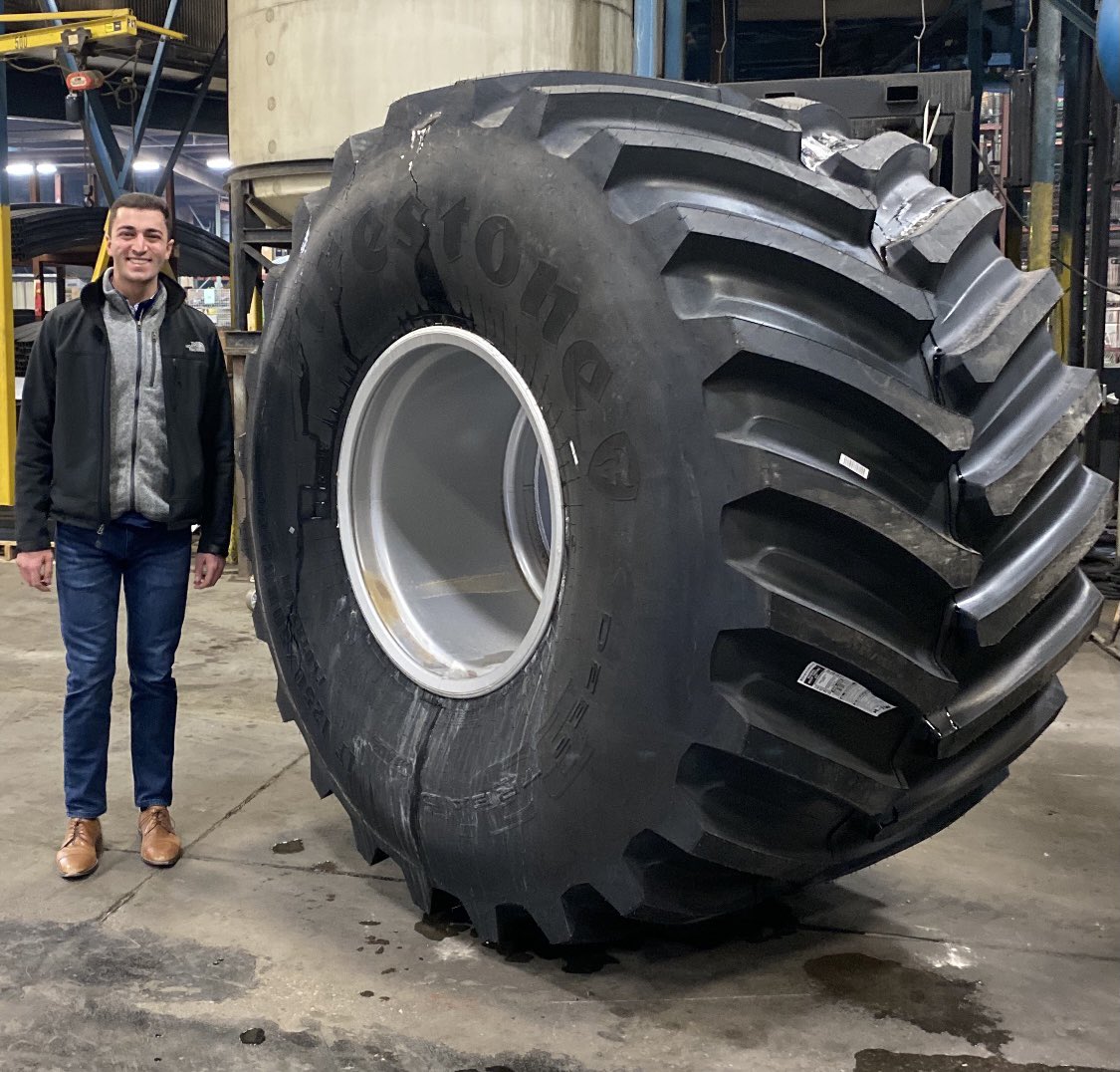 BillyFuerst's tweet photo. Can confirm it was a great visit. It’s not every day a native Californian gets to see a tractor tire THIS enormous - or at all for that matter. #IA04 #IowaRocks https://t.co/7tfLKlfsno