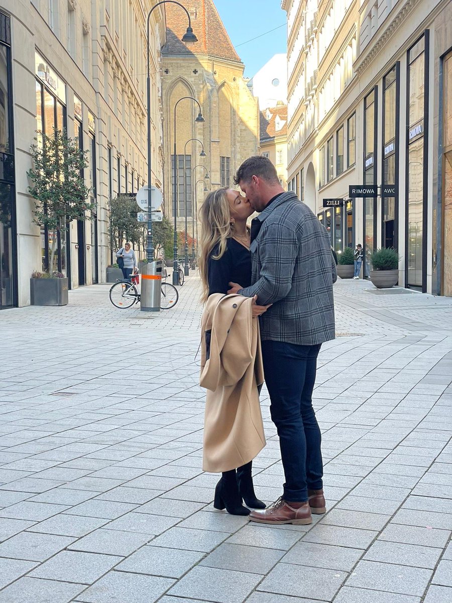 The Bachelor tweet media