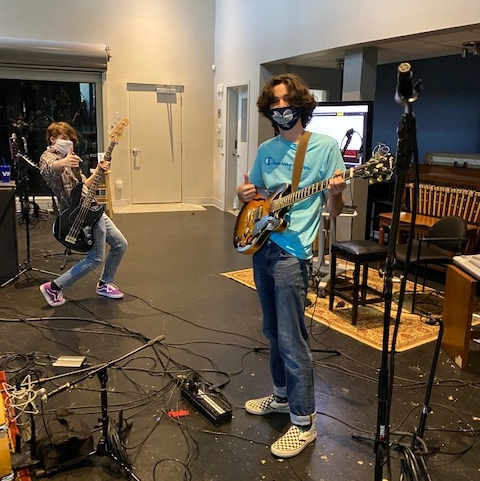 VMSTUDIOS's tweet image. The riffs are strong with these ones 🎸🤘