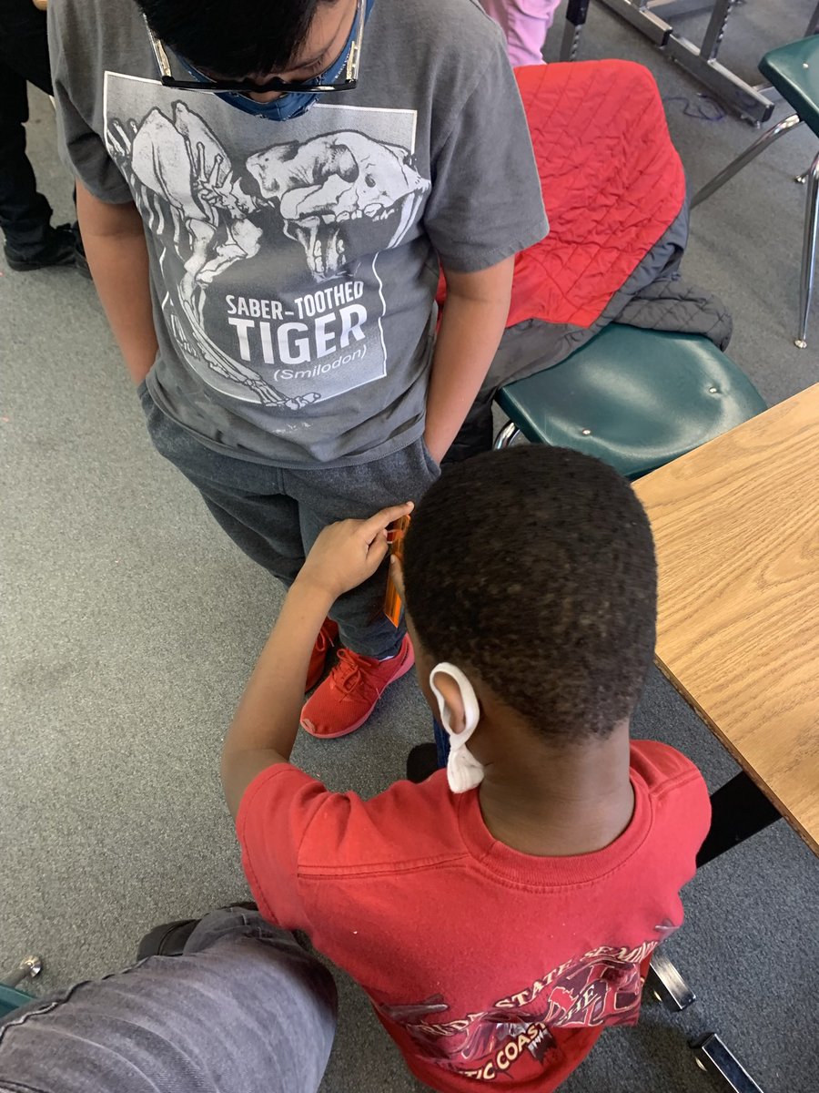 Lexi Hartmann tweet media