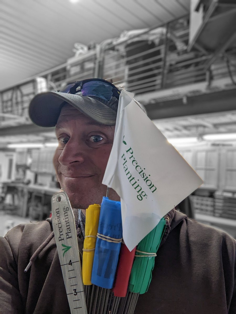 You want a free <a href="/PrecisionPlant/">Precision Planting</a> Emergence Flagging Kit? There's a nice, metal tool for checking seed depth included! Stop digging with your knife! Get yours at precisionplanting.com/thefarmerslife #precisionplantingpartner #plant22