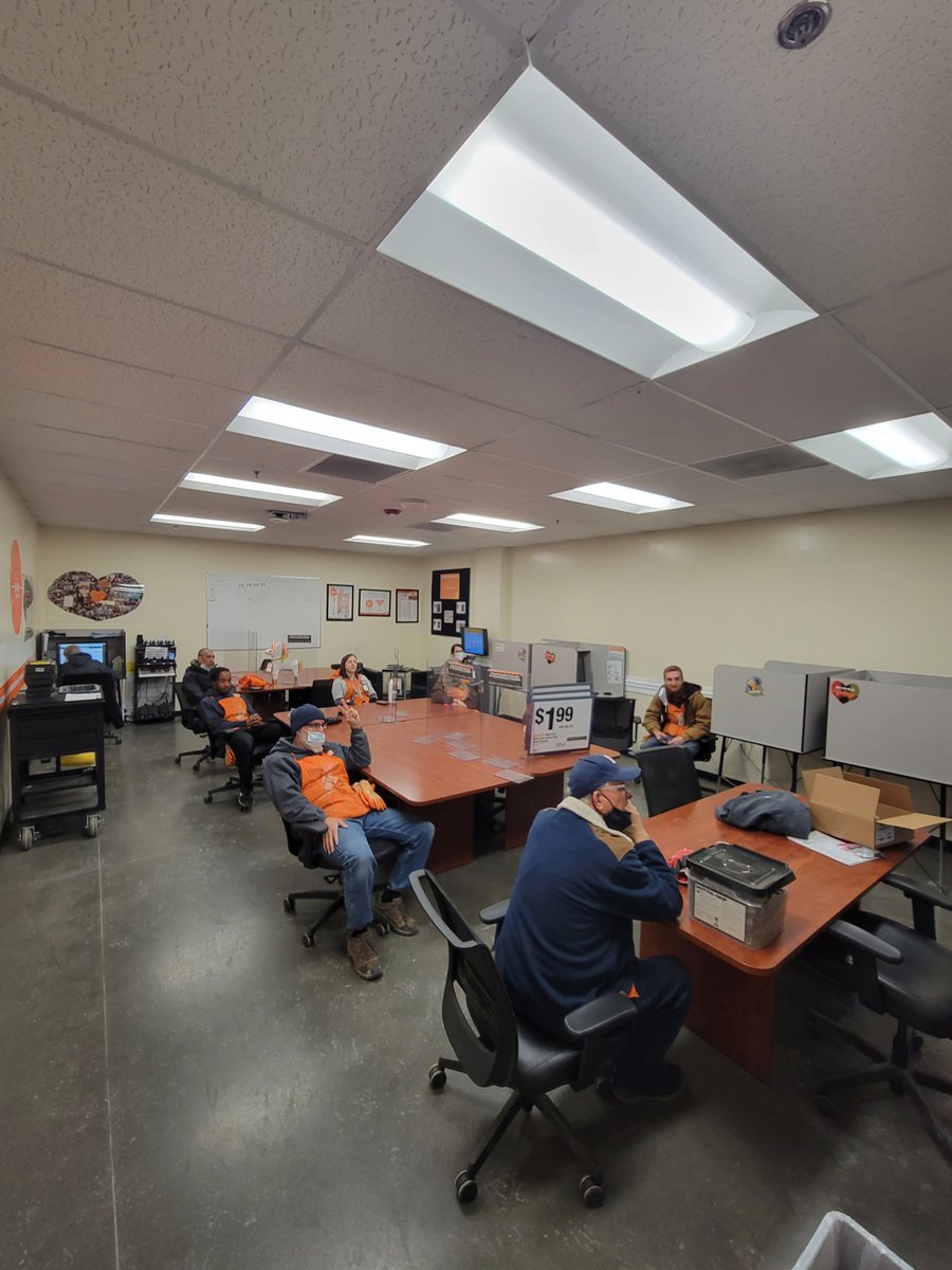 Tuff Shed PK going on.  Getting ready for Spring. 🌻💐 <a href="/tuffshedpatty/">Patty hermosillo</a> <a href="/NeriWilliams/">Neri Williams</a> @conniewalton17 <a href="/MASM1531/">Chris Flores</a>