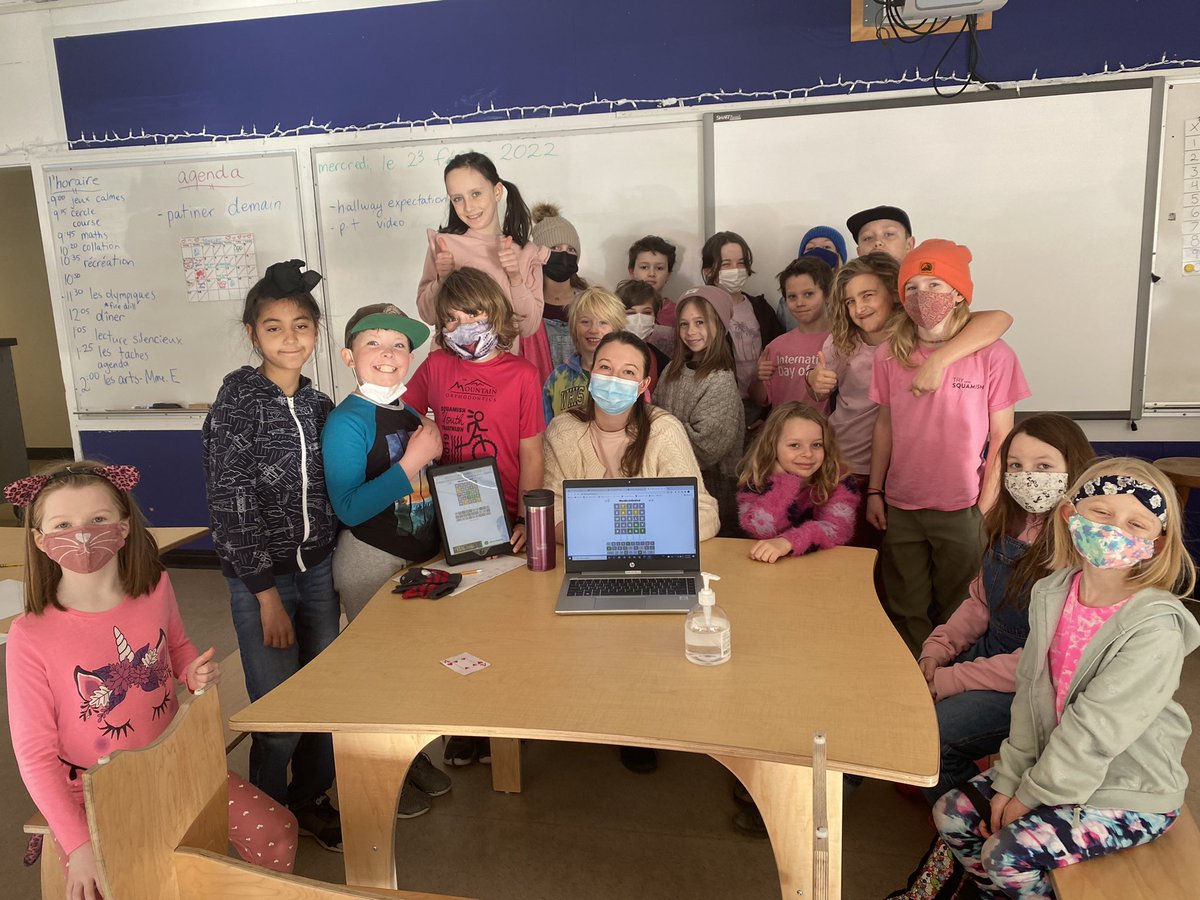 SQElearning's tweet photo. Kindness matters at ESQE. @SeatoSkySD48 https://t.co/34ldcnAaIA