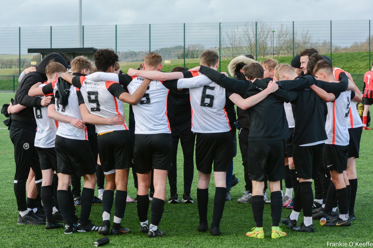 TUacademy_sdc's tweet photo. ⚽️ 🏆⚽️ Last 8 ⚽️🏆⚽️

What a fantastic performance from our 1st team today, overcoming a very good @VarndeanSport. Winning 4-2 to reach the @ECFA12 National quarter finals, history made. Well done to everyone involved💪🏻 @AoC_Sport @sdcollege https://t.co/O0h5vxnfI1
