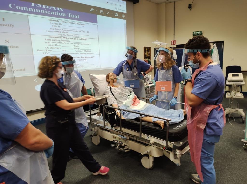 eoconor209's tweet photo. ⁦@RCSI_Irl⁩ ⁦@RCSI_SIM⁩ EM simulation for RCSI students in ⁦@ConnollyED2⁩. Thanks to ⁦@izabella_orban⁩ https://t.co/hNARAB4POz