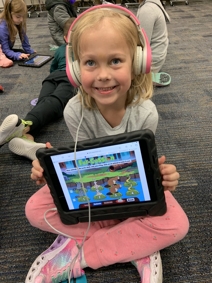 Mrs. Griffin’s 1st grade class celebrated #DLDay in music with <a href="/Quaver_Ed/">QuaverEd</a> composition activities! They were all so proud of their compositions! #friscofutureready #sparksmusic <a href="/SparksElemFISD/">Sparks Elementary</a>