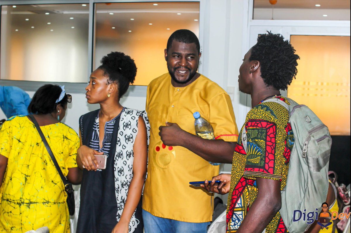 Digi_by_Dev's tweet image. Remember : DIGI TALK 09 janvier 2021  à @JabaSpace

Des profils intéressants dont celui de @lotincorp...

Un an après, nous en sommes encore émus. Merci une fois de plus pour votre présence sans faille.

Sinon, d&apos;après vous que se disaient t&apos;ils 😅 ? 

#Digi_Talk
#Digi_Dev