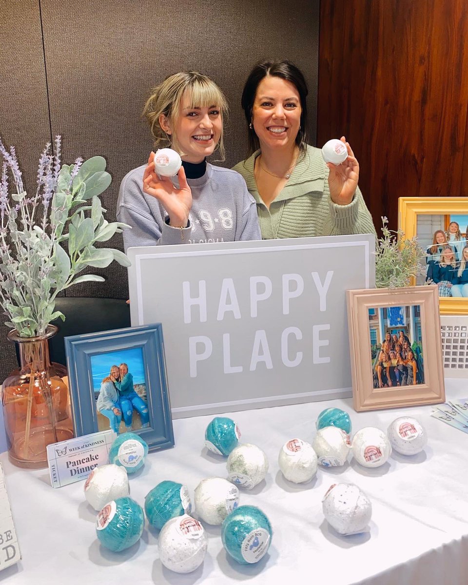 Tri Sigma is spreading kindness all throughout campus this week! 🦋 They have been tabling in speakers circle with free coffee, offering a purbarre class today, painting succulents tomorrow, and a free Pancake Dinner this Friday from 5:30 to 8 pm! 💗 <a href="/MizzouSigma/">Mizzou Tri Sigma</a>