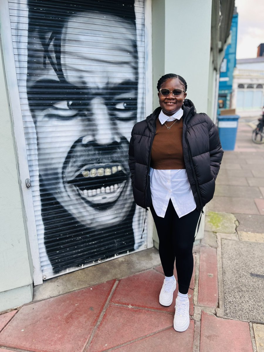 AjoaMorgan's tweet photo. Just show your teeth like the image beside me.That’s all!!!😬😬😬 https://t.co/WDCAC55kmq