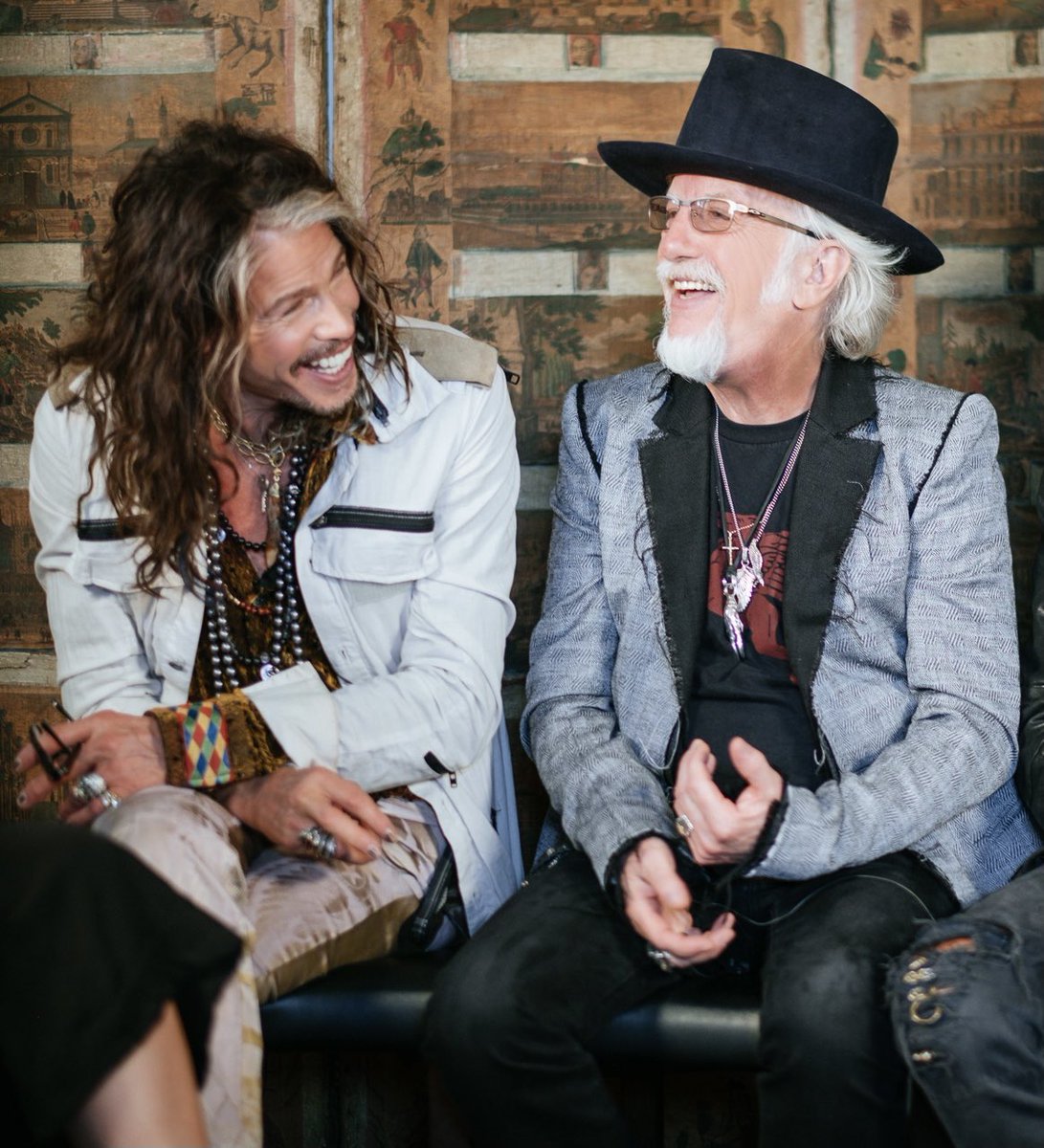 IamStevenT's tweet image. 🎂🤘HAPPY BIRTHDAY MR. BRAD WHITFORD!!!
📷 @zwhitford