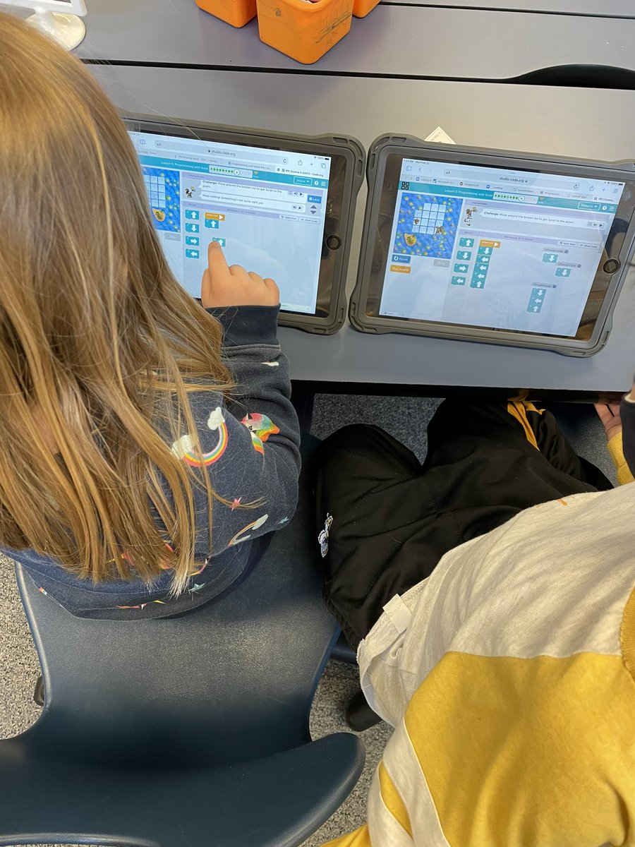 GillianReising's tweet photo. Kindergarten is loving coding! Pair programming is helping them learn to communicate and show empathy #wvunited https://t.co/bntWh27aEO