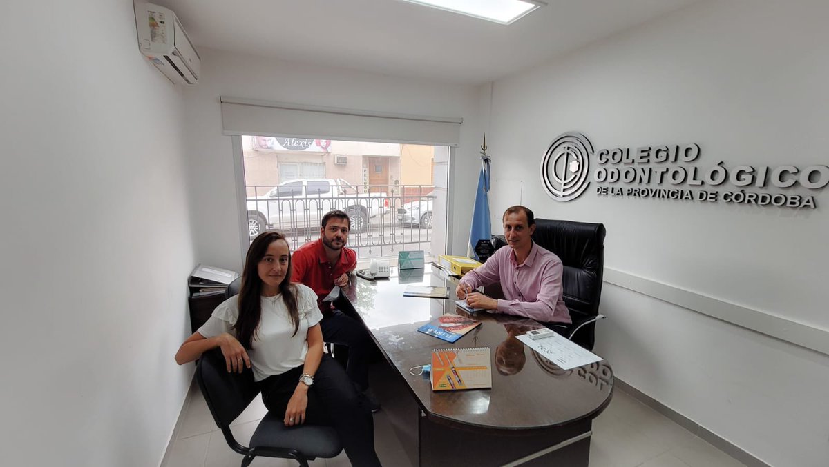 HacerCordoba's tweet photo. En el marco del #ProyectoCórdoba, desde la coordinación de Salud, visitamos al Colegio Odontológico de la Provincia de Córdoba y al Colegio de Psicólogos de Córdoba, para escuchar sus problemáticas y como resolverlas para tener un sistema de salud integral y eficiente. https://t.co/fjOjvnYZTC