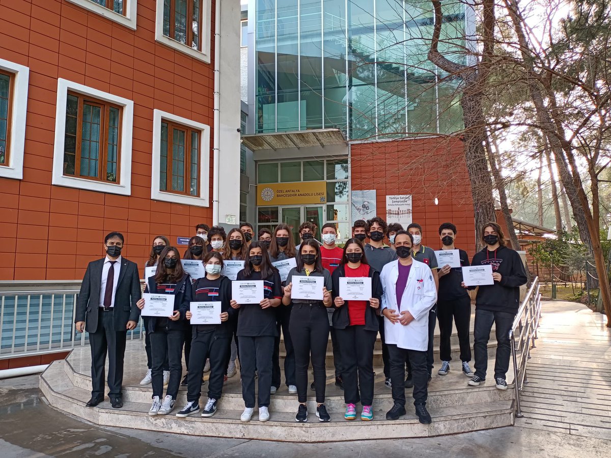 bahcesehirant's tweet photo. Cryptomath Matematiksel Şifreleme Yarışması'nda lisemizi temsil eden 7 takımımızın  öğrencilerine elde ettikleri başarılarından dolayı sertifikaları verildi. Öğrencilerimizi ve öğretmenlerimizi tebrik ederiz. https://t.co/CfTfljSiHk