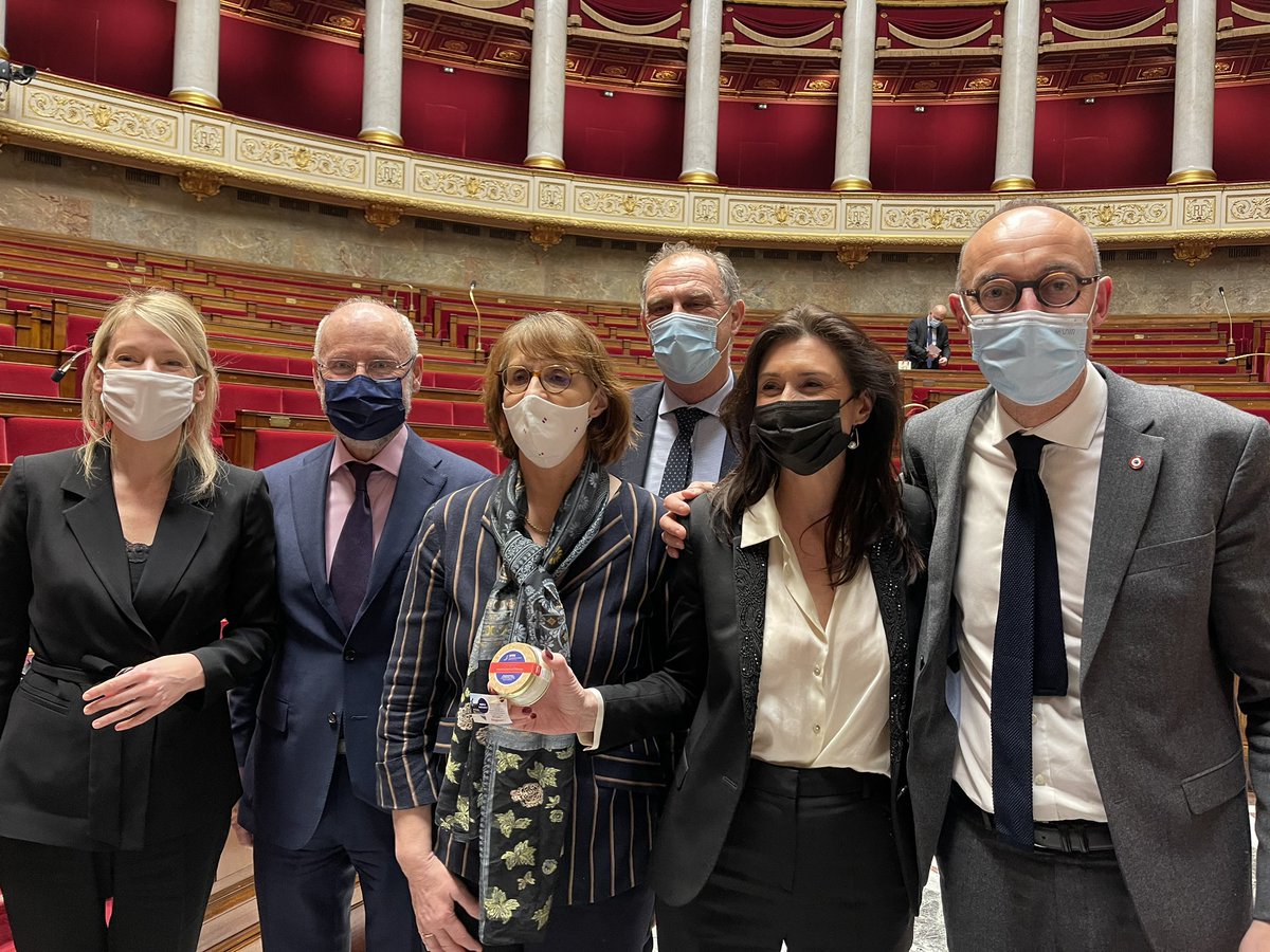 YHaury44's tweet photo. 🏛 Fier du vote ce soir de la PPR relative au sel bio pr défendre nos marais salants, nos paysages, nos territoires et notre patrimoine
@StephaneBuchou @sandrinejossoan @Tuffnell17
#directAN #selbio https://t.co/N0WtmzG2Om