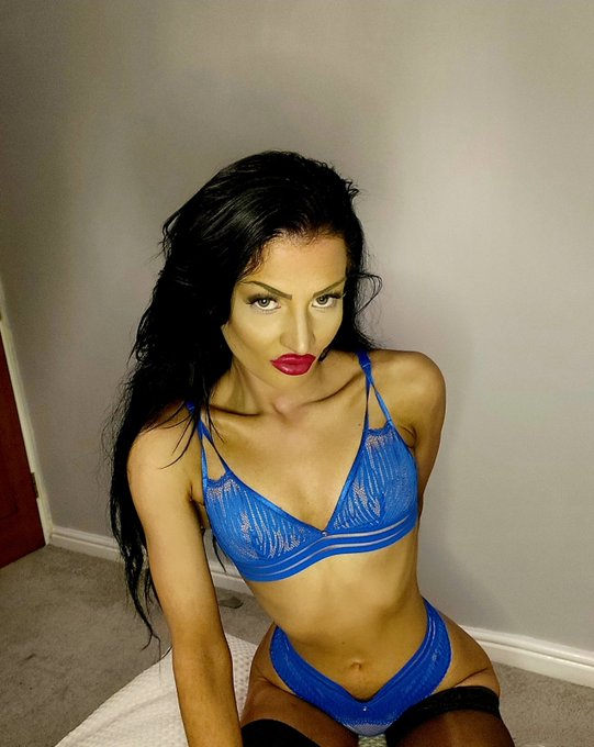 Naughty night ahead who wants to see 😈😈😈 https://t.co/Xv5iDXkehF
