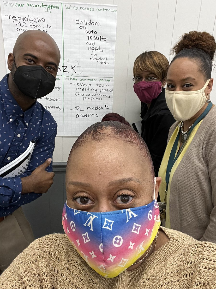 DebbieFSSEduca1's tweet photo. Yup…. Even on vacation, teacher learning is still on point!!  @unfoldthesoul thank you for the nuggets…@azkacademy we are ready for the task!🍎📚🍏 https://t.co/1l2HPCzml1