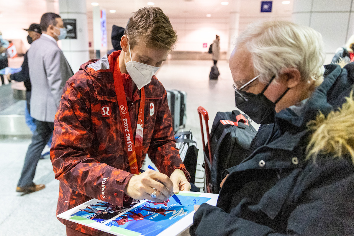 #TeamCanada athletes are back home in Montréal 🇨🇦

📸: Evan Buhler