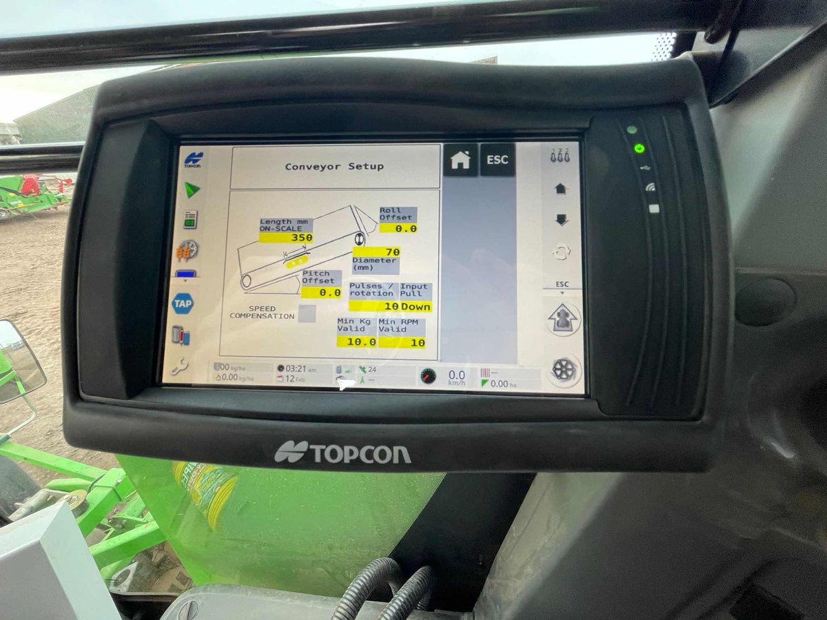 LHAgro's tweet photo. See us at harvest when we set this potato harvester off after our Yield Trakk 2 yield monitoring system on this harvester. This can be used on sugar beet, onions, potatoes and much more
#Topcon #LHAgro #YieldMonitoring #potatofarmer #britishpotato https://t.co/ikFsdjCSpO