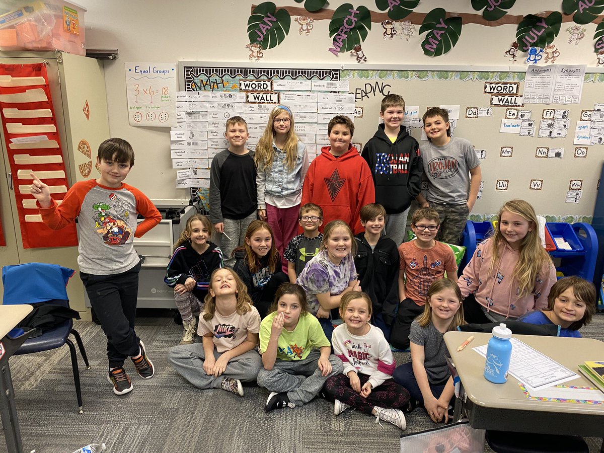 SDCS_SUPER's tweet photo. Thank you @mkjackson22 for the invitation to be interviewed by your class.  They all had great questions and were good listeners. PSA - 9 yr olds have never heard of cassette tapes. 📼👨🏼‍🦳  #WatchSunmanDearborn https://t.co/oCUBSirj8E