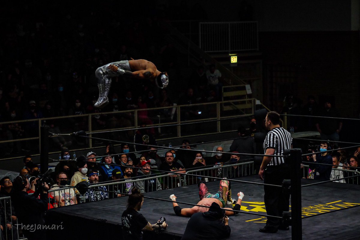 theejamari's tweet photo. @LuchadorLD x @WarriorWrstlng 
#warrior19 https://t.co/4cz3eotBvI