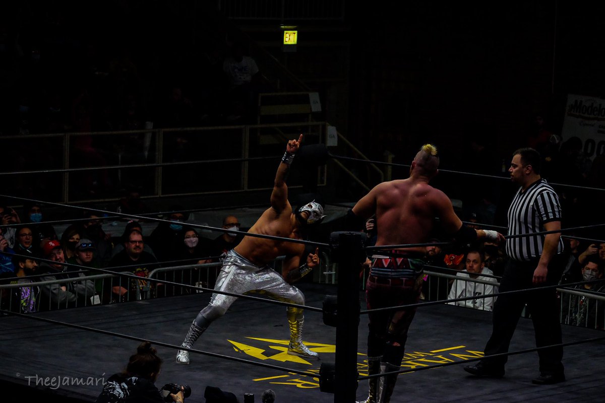 theejamari's tweet photo. @LuchadorLD x @WarriorWrstlng 
#warrior19 https://t.co/4cz3eotBvI